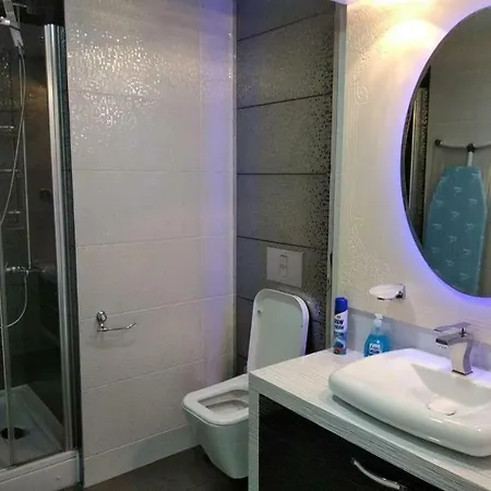 Apartament Lovely In Azura Park